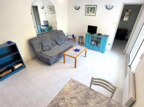 T2 avec terrasse, parking, piscine, tennis, à 200 m plage et commerces, Six-Fours-les-Plages - FR-1-316-115